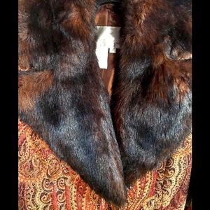 Beautiful Coat faux fur size 6! NWOT